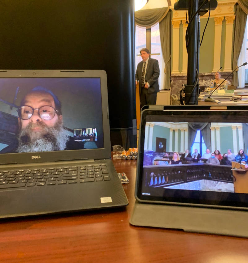 Using Zoom to "bring" expert to courtroom